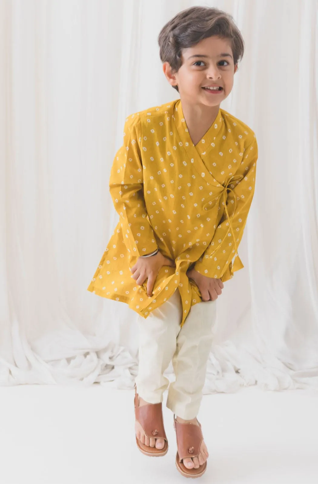 Boys Babu Moshai Bandhani Kurta Pyjama Set -Yellow