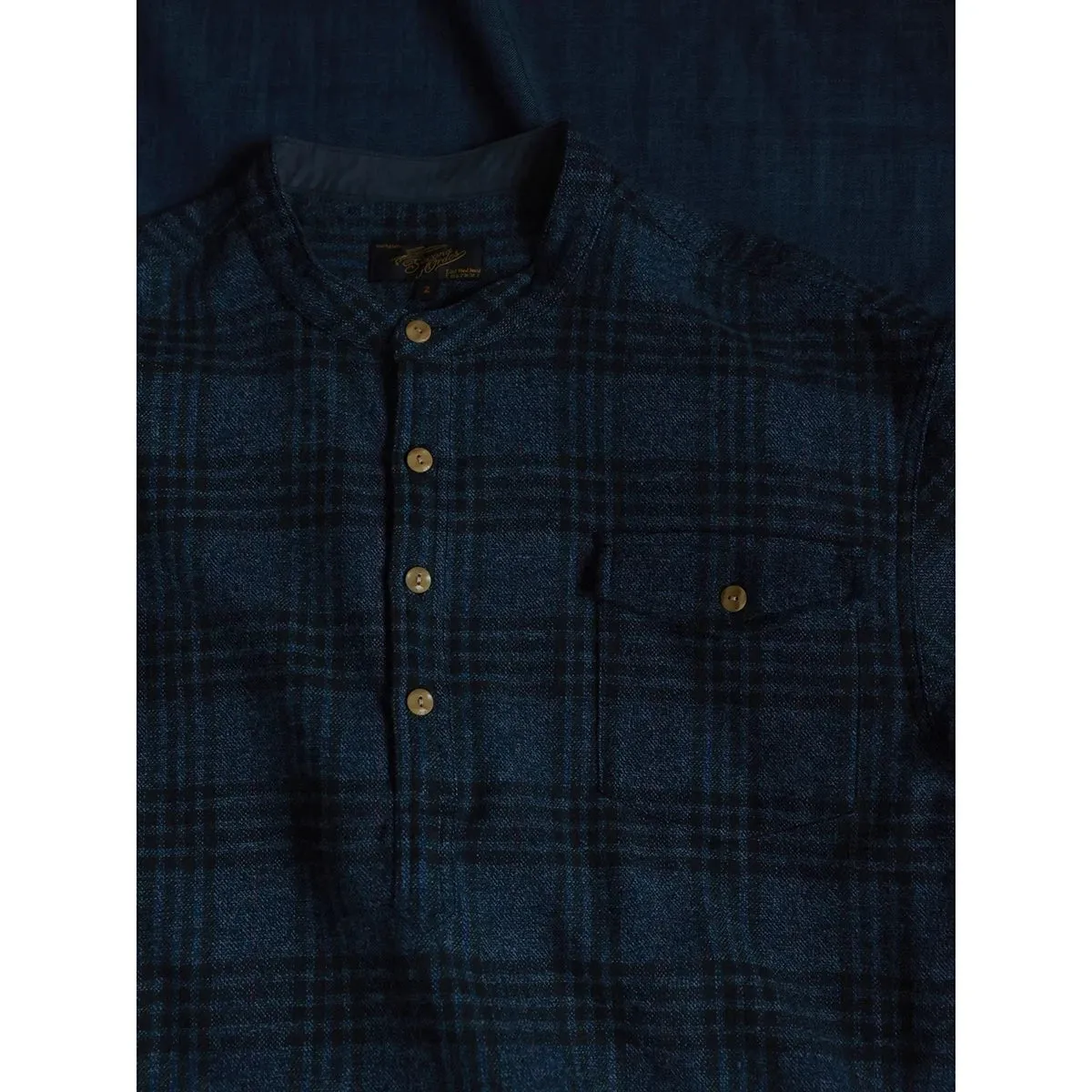 Retro Style Woolen Plaid Pullover Shirt with Band Collar