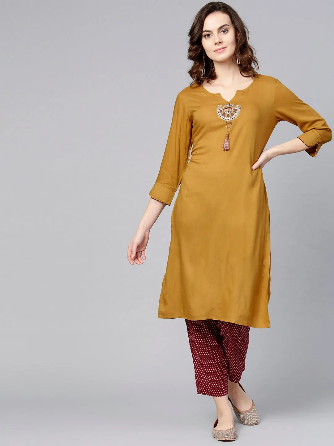 Women Mustard Brown & Maroon Solid Kurta Set